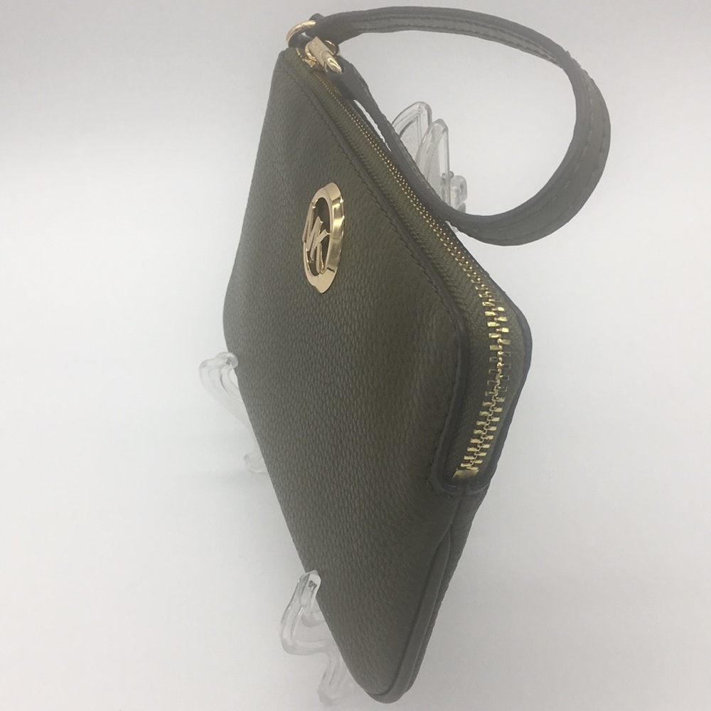 Michael Kors FULTON DUFFLE Lg TZ Wristlet Leather - Picture 3 of 8